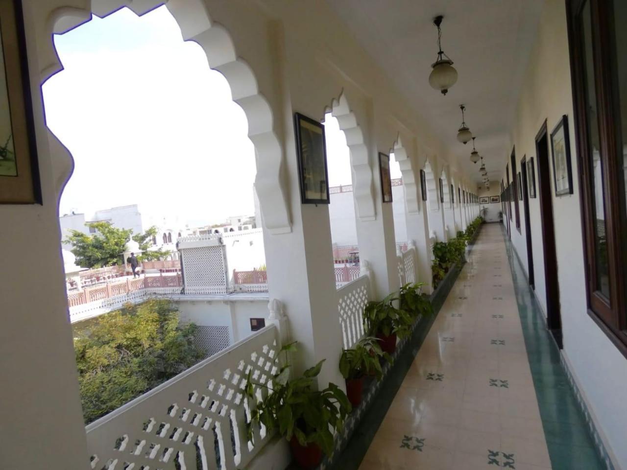 Heritage Khandwa Haveli Hotell Jaipur Exteriör bild